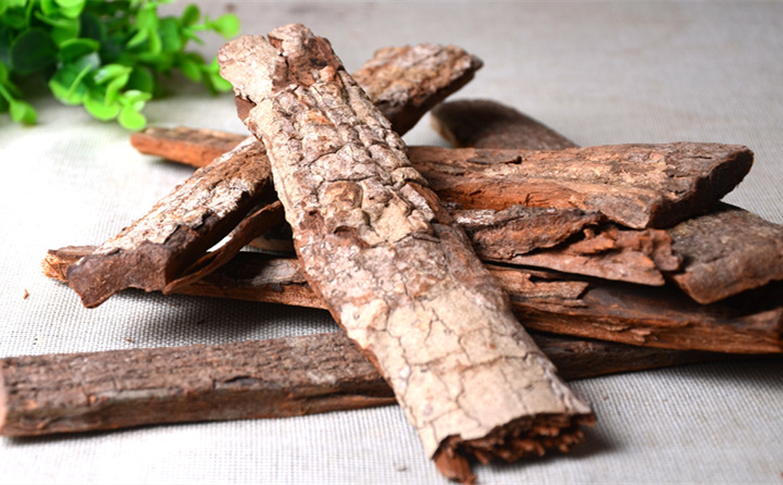 木器廠、板材加工廠、門廠等木材加工企業(yè)木器廠、板材加工廠、門廠等木材加工企業(yè)每天都會產(chǎn)生大量的刨花每天都會產(chǎn)生大量的刨花